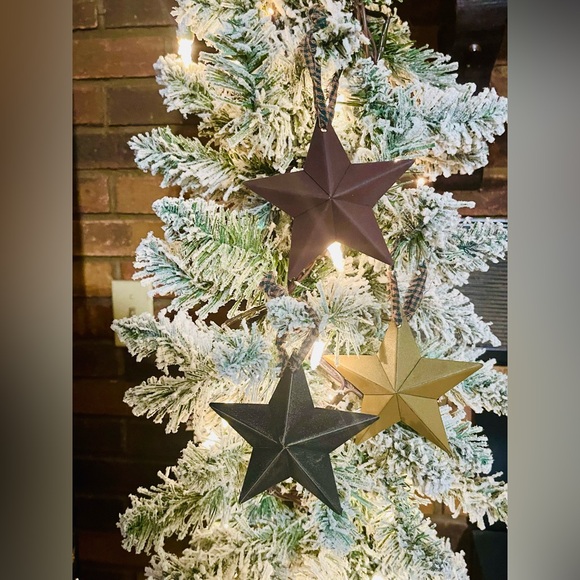 *Hanging Accessory Metal Star Ornaments Set of 3, 3.75” - Picture 6 of 16